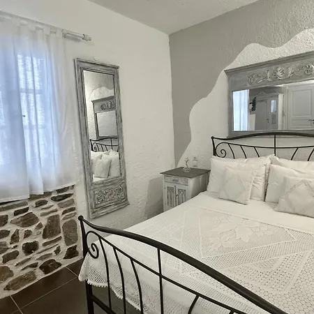 Jasmine Of Cyclades Kini