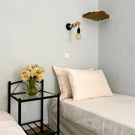 Jasmine Of Cyclades Kini