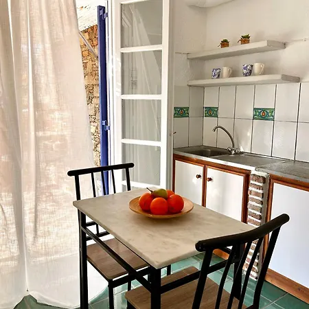 Jasmine Of Cyclades Nocleg ze śniadaniem Kini