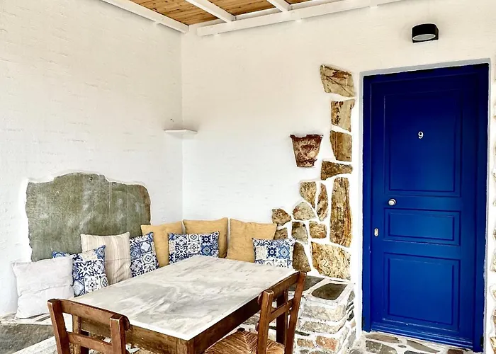 לינה וארוחת בוקר Jasmine Of Cyclades Kini