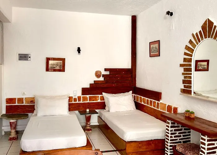 Jasmine Of Cyclades Kini