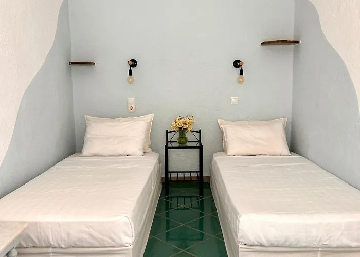 Jasmine Of Cyclades לינה וארוחת בוקר 3*