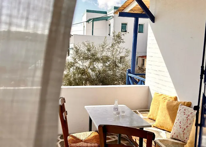 Jasmine Of Cyclades לינה וארוחת בוקר Kini