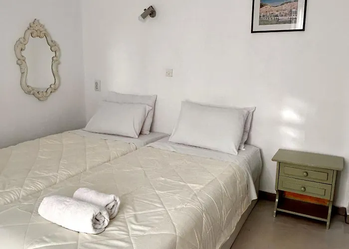 Jasmine Of Cyclades לינה וארוחת בוקר 3*